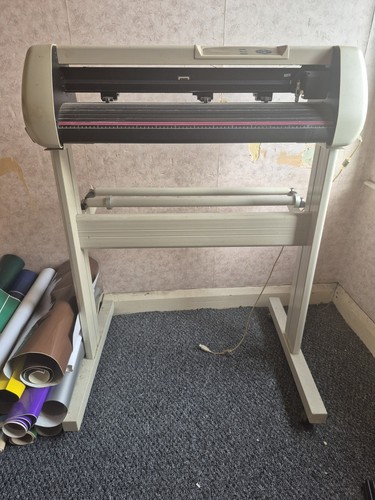 Large format vinyl cutter - vinyl,